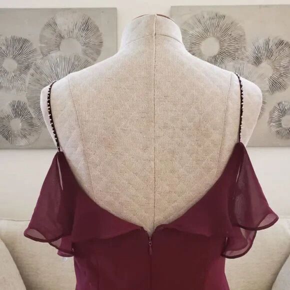 🌹 LEVKOFF 🌹 Flutter Sleeve Chiffon Gown - [Size 12 in Wine] - Picture 7 of 12